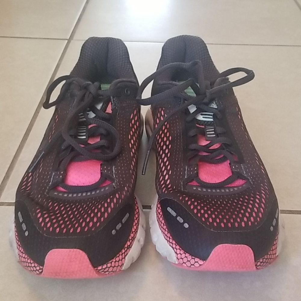 Under Armour sneakers Size 9